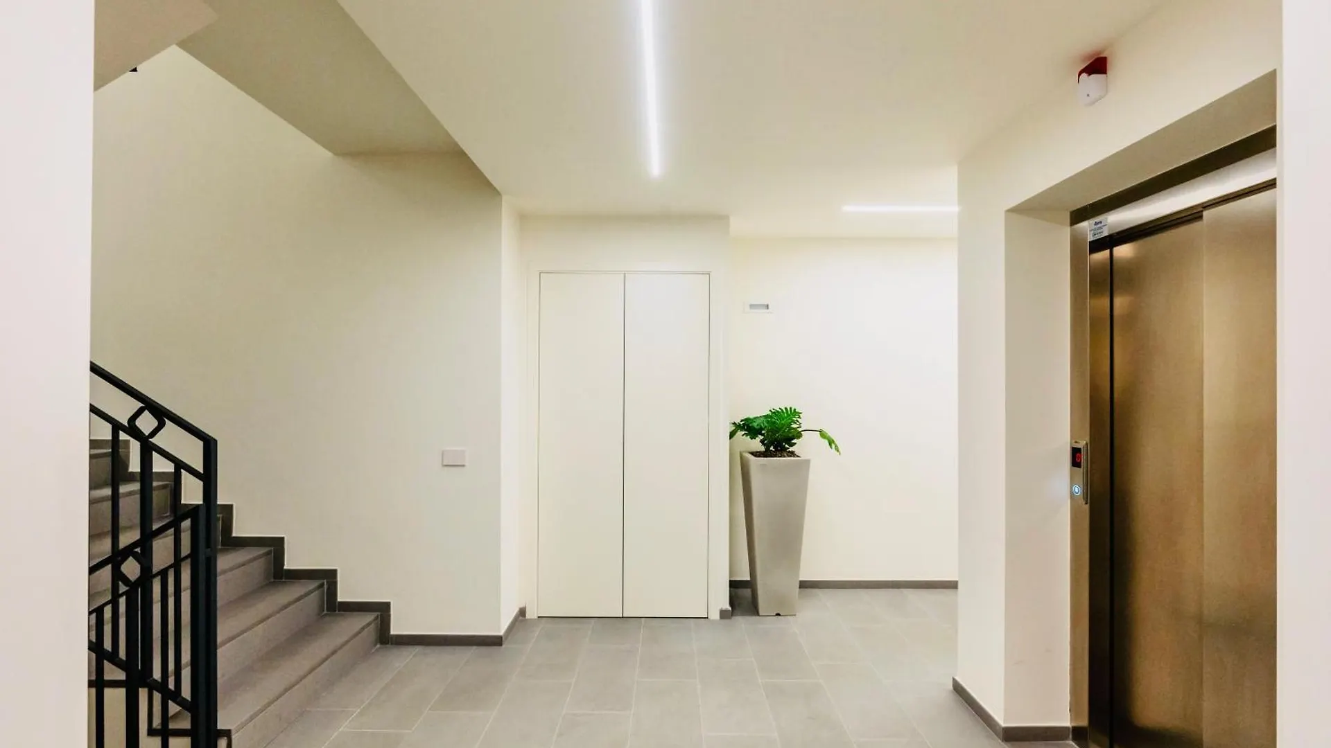 Iseo Lake - Free Wi-Fi And Private Parking Included Apartment