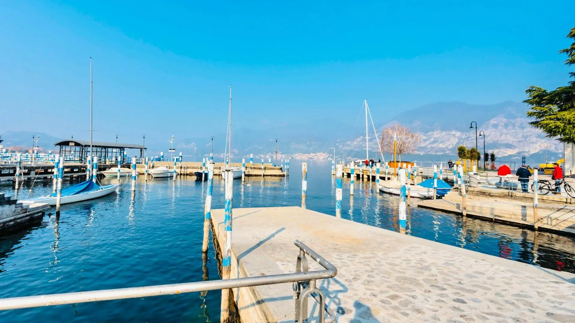 Apartment Iseo Lake - Free Wi-Fi And Private Parking Included