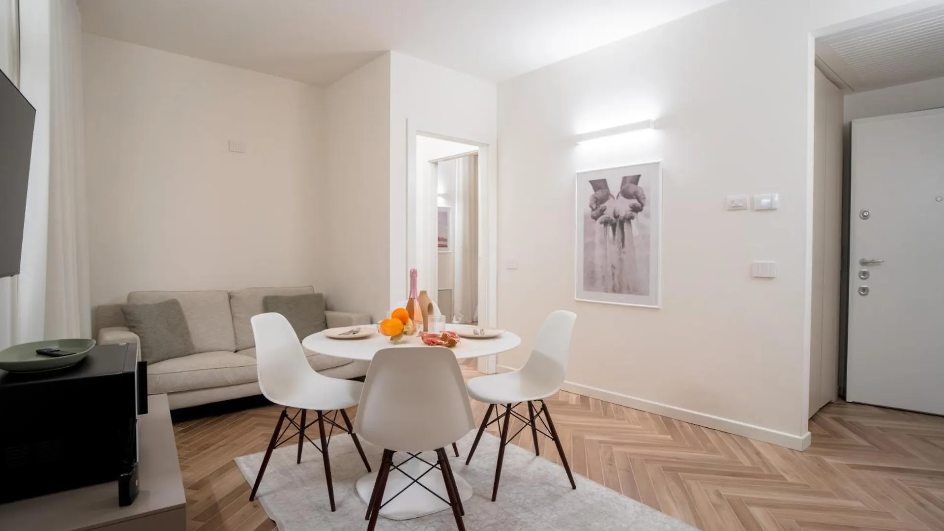 Iseo Lake - Free Wi-Fi And Private Parking Included