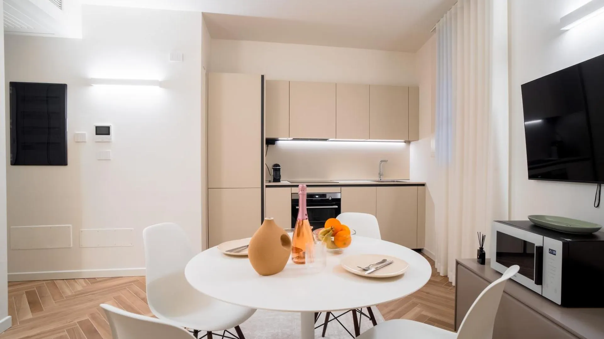 Apartment Iseo Lake - Free Wi-Fi And Private Parking Included
