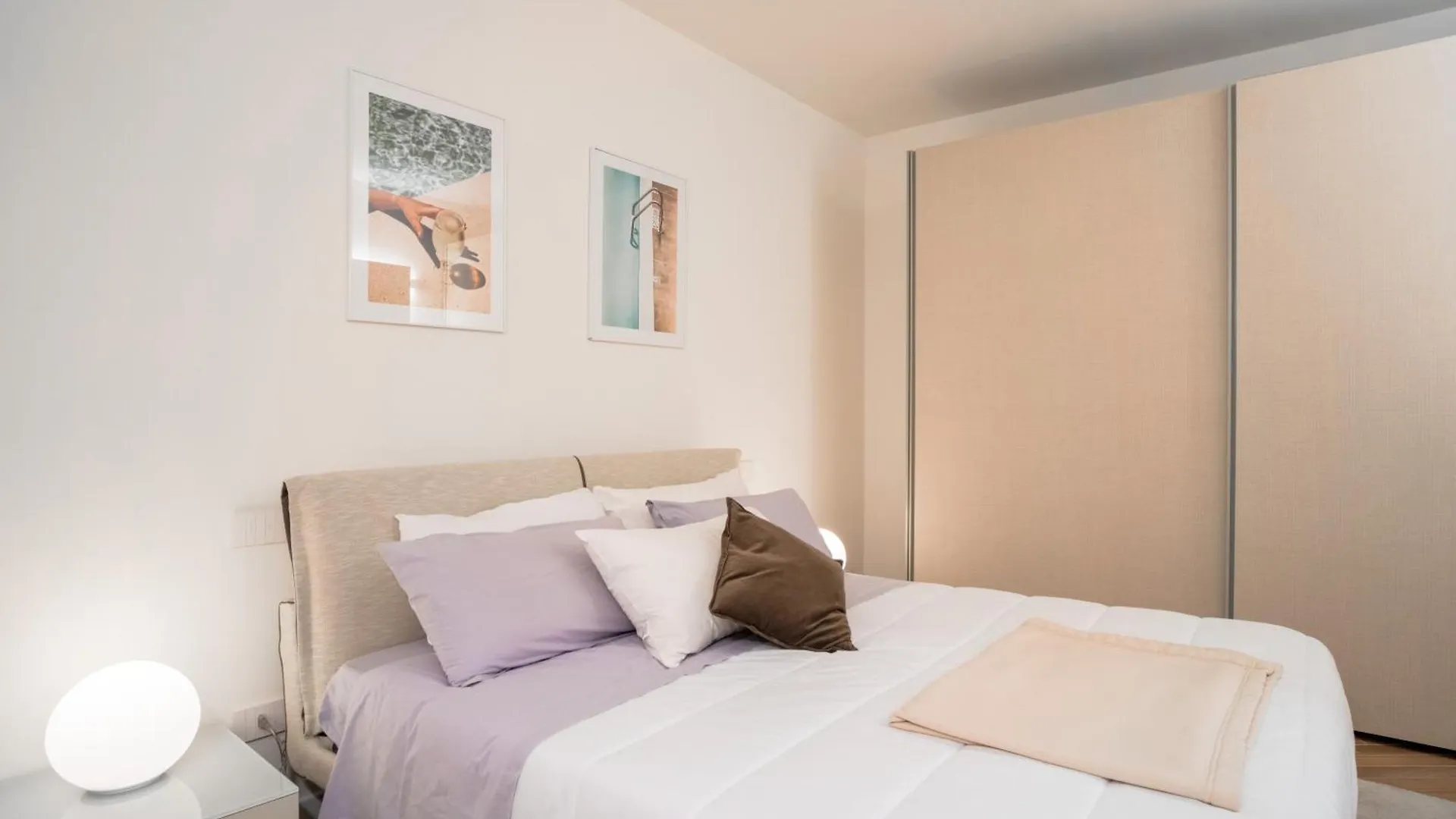 Iseo Lake - Free Wi-Fi And Private Parking Included 0*,  Italy