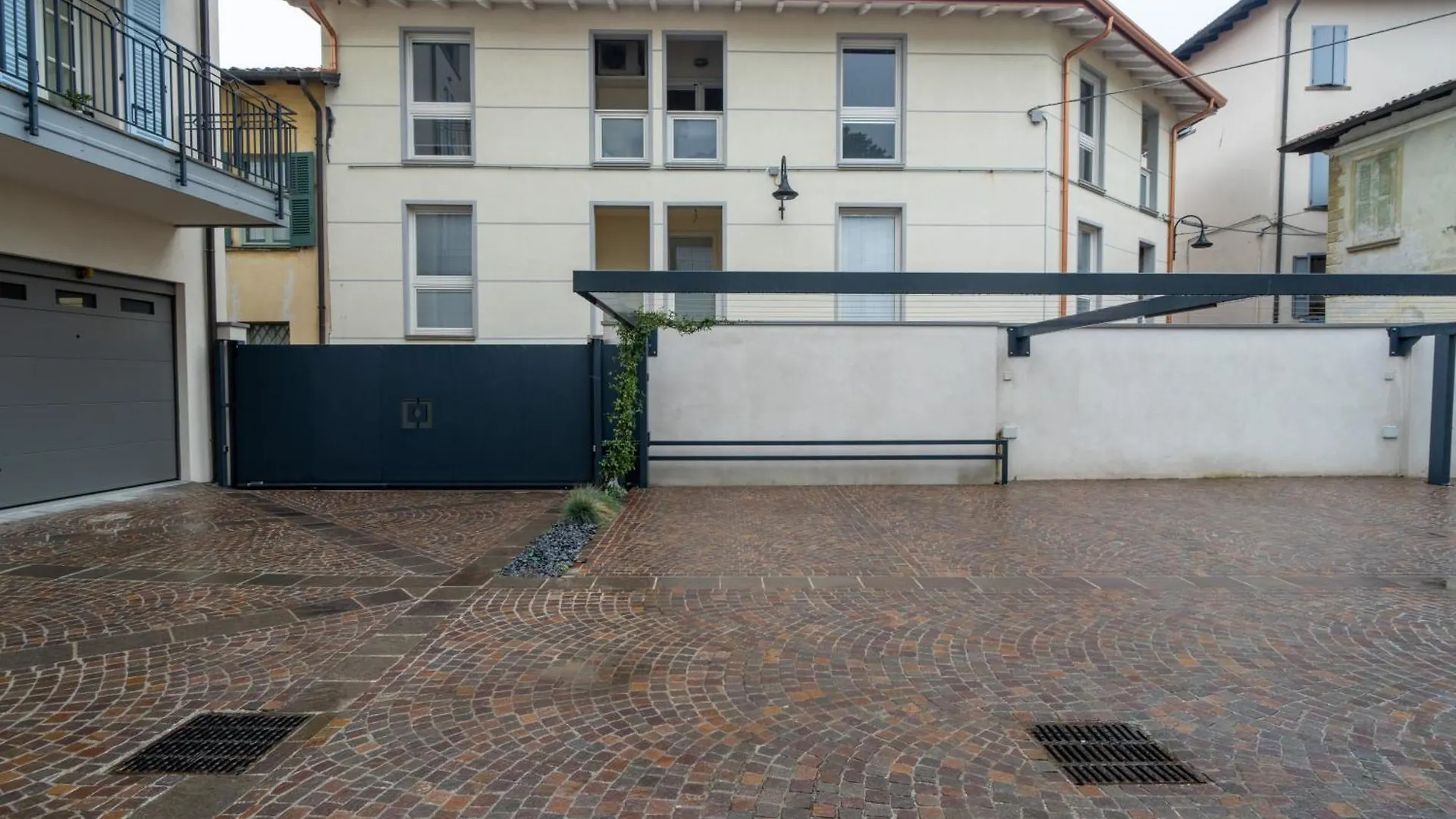 Apartment Iseo Lake - Free Wi-Fi And Private Parking Included Italy