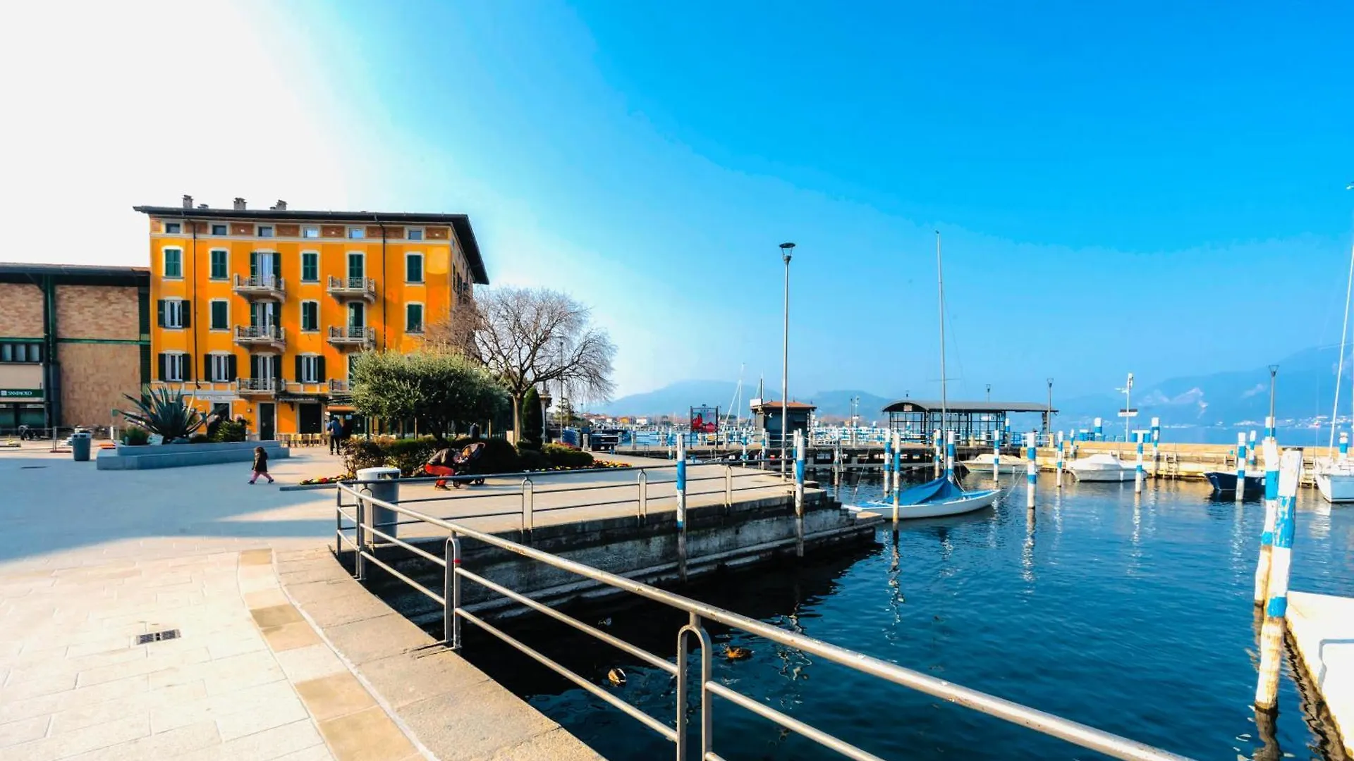Iseo Lake - Free Wi-Fi And Private Parking Included Italia